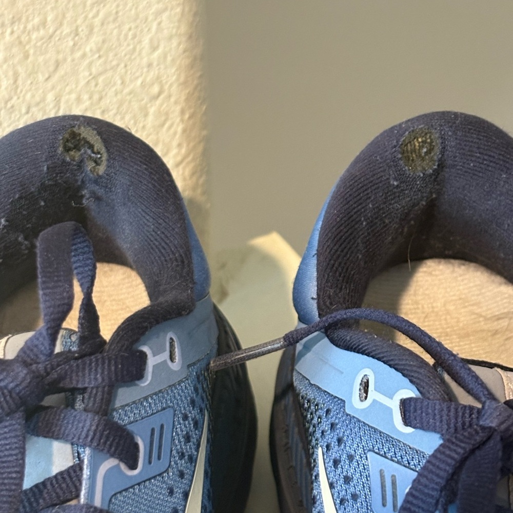 Brooks Adrenaline GTS 22 Womens Size 10 Medium Med Blue Running Shoes Sneakers - Picture 6 of 8